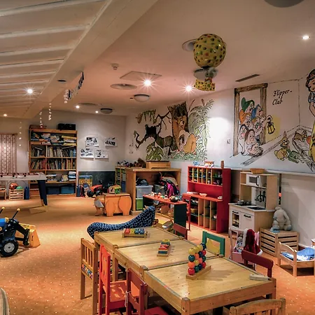 斯尔瑞特塔公园酒店 酒店 4*